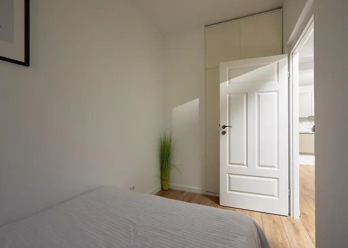 Lumina 2-room Near Fabryczna Łódź